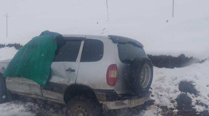 Daşkəsəndə iki minik maşını toqquşdu - FOTO 