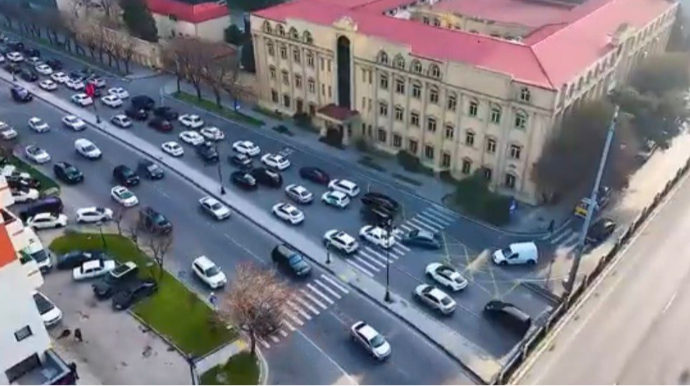 На Тбилисском проспекте для устранения заторов изменяется организация движения - ВИДЕО