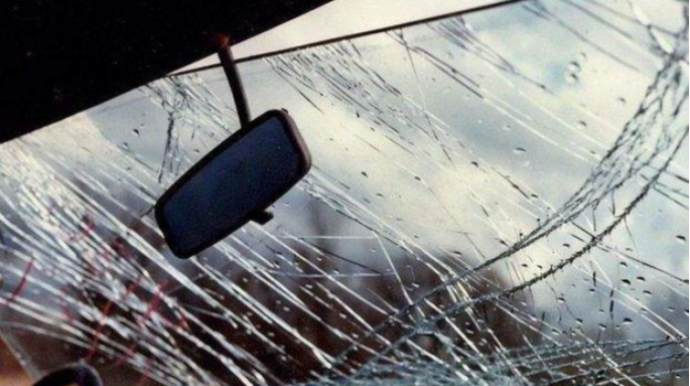 İmişlidə  "Mercedes"lə "VAZ 2106" toqquşdu: ölən var 