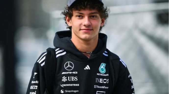 Антонелли выиграл Гран-при Китая, одержав первую победу в "Формуле-1" 