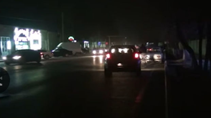 Kürdəmirin zülmətə qərq olan mərkəzi küçə və prospektləri - VİDEO 