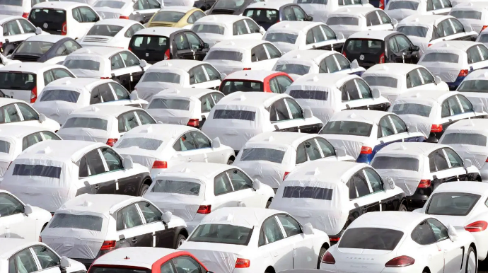 Azərbaycan avtomobil idxalına çəkdiyi xərci 21 faizə yaxın artırıb