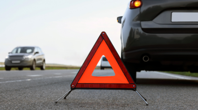 Yol polisindən qaçan sürücü qəza törətdi – Sərxoş imiş - VİDEO 