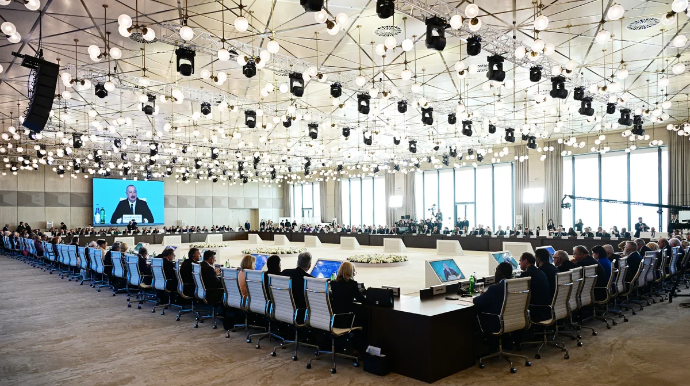 İlham Əliyev Nizami Gəncəvi Beynəlxalq Mərkəzinin üzvlərini WUF13-ə dəvət edib 