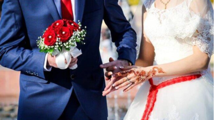 Toyda bəyin hədiyyələri gündəm oldu: Ev, maşın, tarla... - VİDEO 