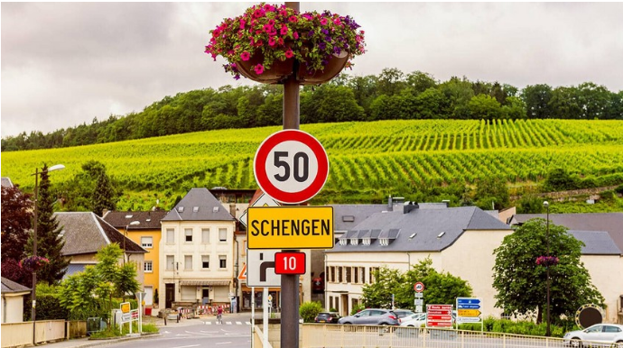 В Австрии заявили о поддержке вступления Болгарии и Румынии в состав Шенгенской зоны