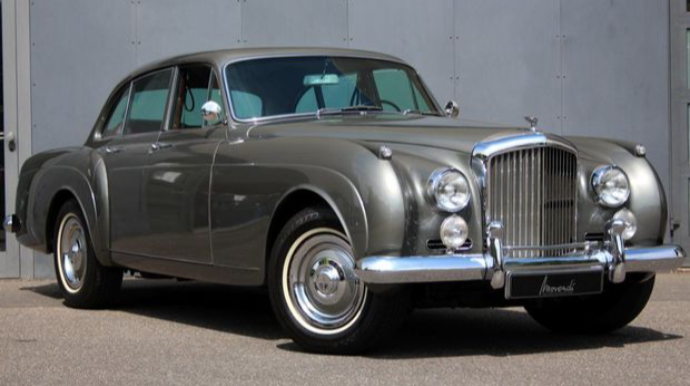 Retro avtomobildən 106 milyon dollarlıq kokain tapıldı  - FOTO