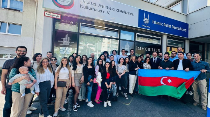 Kölndə azərbaycanlı tələbələrlə görüş olub  - FOTO