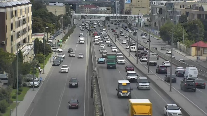 Bakıda qəza olub, yollarda sıxlıq yaranıb  - FOTO