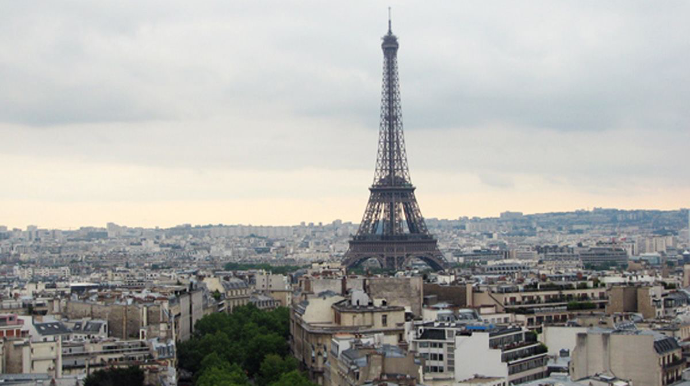 Soydaşlarımız Fransanın qərəzli yanaşmasına etiraz olaraq bəyanat qəbul edib