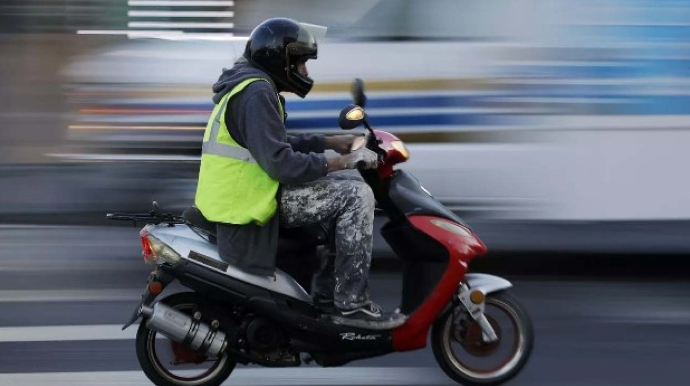 Bakıda avtomobil və iki moped QAÇIRILDI 