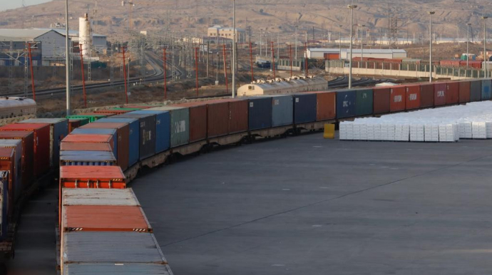 Azərbaycanda dəmir yolları ilə daşınan konteynerlərin həcmi 30% artıb 
