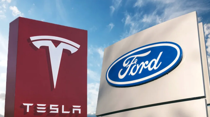 Tesla обошла Ford даже по зарплате директора 
