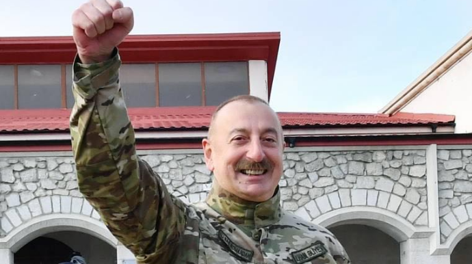 Müzəffər Ali Baş Komandanın Şuşadan Zəfər Günü ismarıcları - Qənirə Paşayeva yazır 