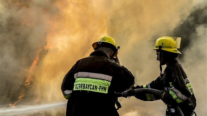 На трассе Баку - Губа вспыхнул пожар - ВИДЕО - ОБНОВЛЕННЫЙ