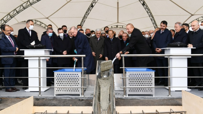 Azərbaycan və Türkiyə prezidentləri Zəngəzur dəhlizində yeni yolun təməlini qoyublar