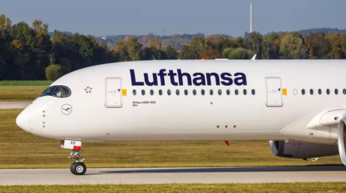 “Lufthansa”  bir sıra şəhərlərə uçuşların dayandırılması müddətini uzadıb