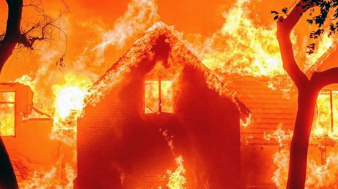 Evdə baş verən yanğında 4 nəfər ölüb 