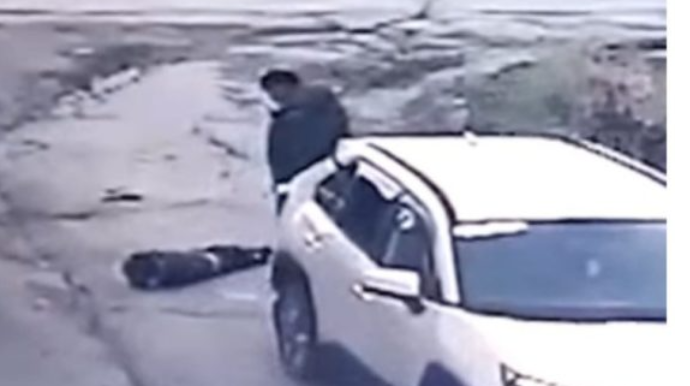 Deputat maşınla uşağı vurdu - Köməksiz qoyub hadisə yerindən qaçdı - VİDEO