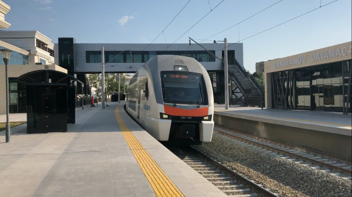 Qatarların hərəkətinə və manevr işinə dair Təlimat təsdiqləndi 