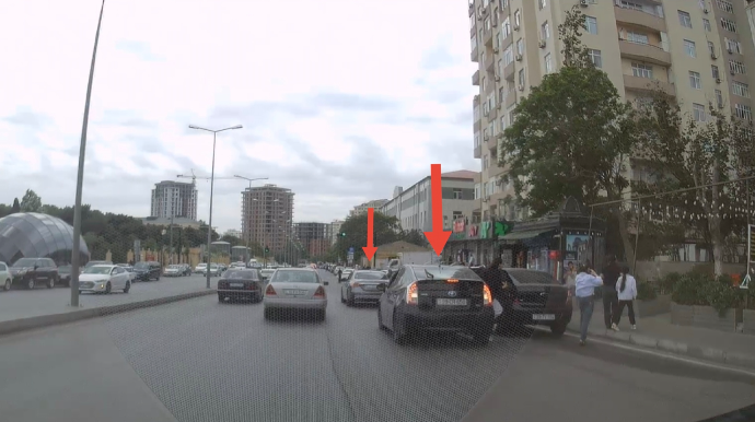 Boş yerləri qoyub qanun pozmağı üstün tutan sürücülər - VİDEO