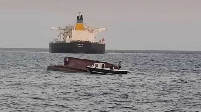 При столкновении турецкого катера с греческим танкером погибли четыре человека