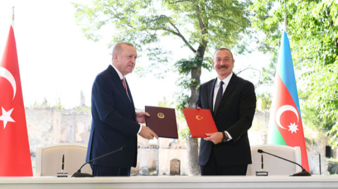 Prezident İlham Əliyev:  “Şuşa Bəyannaməsi tarixi anlaşmadır”