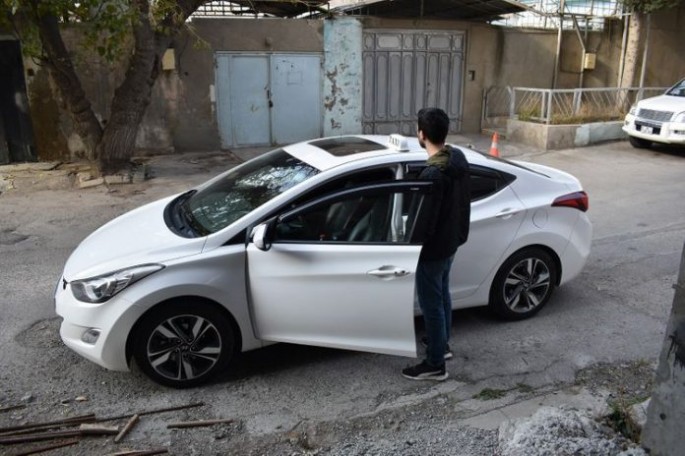 Hollandiyadan Azərbaycana könüllü qayıdanlara avtomobillər bağışlanıb - FOTO