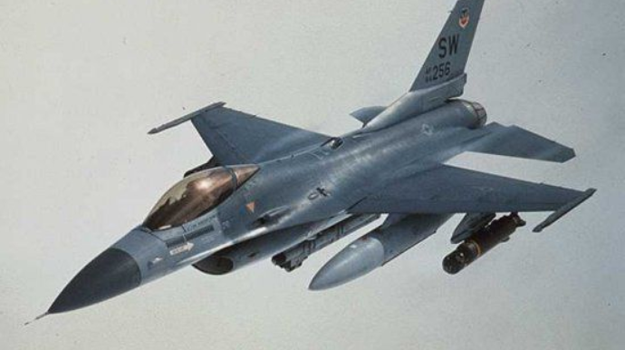 Daha bir F-16 təyyarəsi qəzaya uğradı – Pilot ağaca ilişib qalmış vəziyyətdə tapıldı 