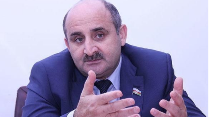 "Azərbaycan nəhəng neft-qaz ehtiyatlarına malik ölkədir" - Çingiz Qənizadə 