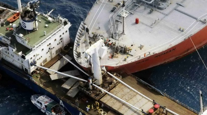 Filippin sahillərində gəmi neft tankeri ilə toqquşub, ölənlər var