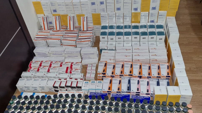 Gömrükçülər avtomobildə dərman vasitələri aşkarladı - FOTO