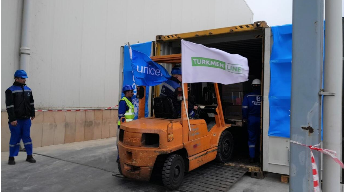 UNİCEF-in  Əfqanıstana göndərdiyi yardım Bakı Limanından yola salındı  - FOTO
