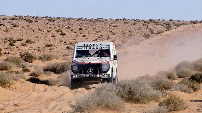 Almanlara İran şahından yadigar qalan "Gelandewagen" - FOTO