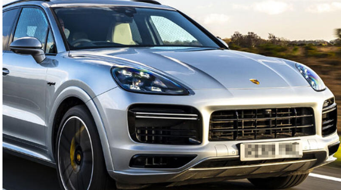 Bakıda sabiq vəzifəli şəxsin oğlu sərxoş vəziyyətdə saxlanıldı - “Porsche Cayenne”lə...