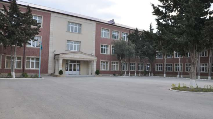 Bakıda müəllim dərs zamanı VƏFAT ETDİ 