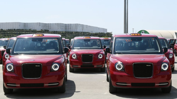 В Баку ожидается поставка еще одной партии «лондонских» такси