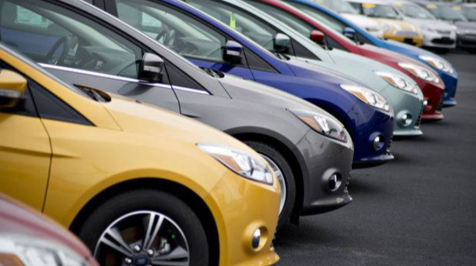 Yüzdən çox nəqliyyat vasitəsi hərraca çıxarılır – Siyahı   - FOTO