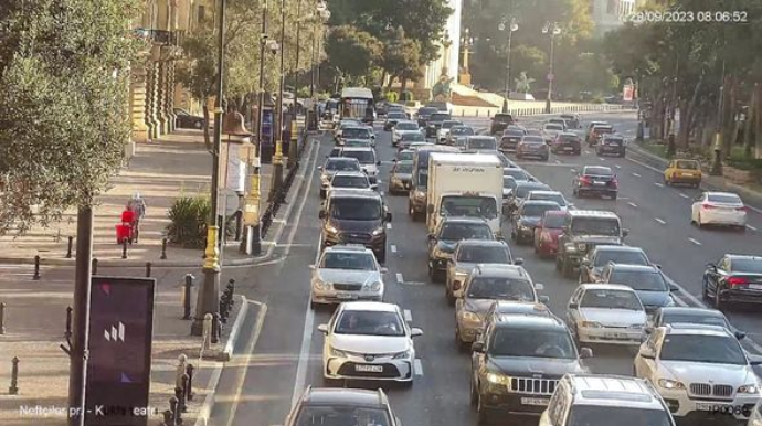 Bu yollarda sıxlıq var - SİYAHI   - FOTO