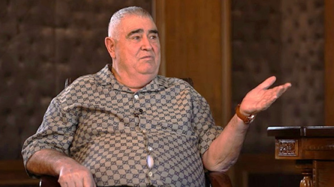 "Şərurlu İsfəndiyar"  məhkəməyə gəldi