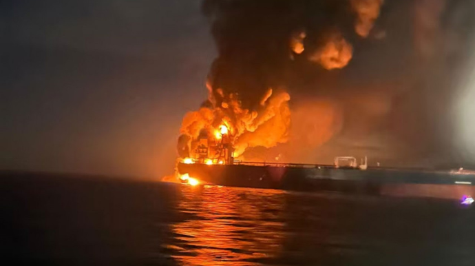 Qara dənizdə gəminin vurulma anı - VİDEO