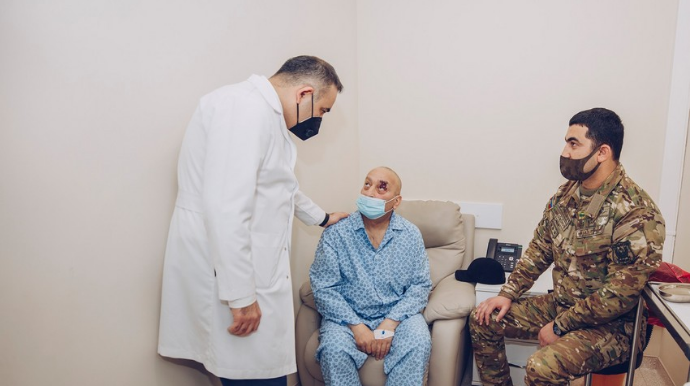 “YAŞAT" daha 3 şəhidin ailə üzvlərinin müalicə xərclərini qarşılayıb  - FOTO