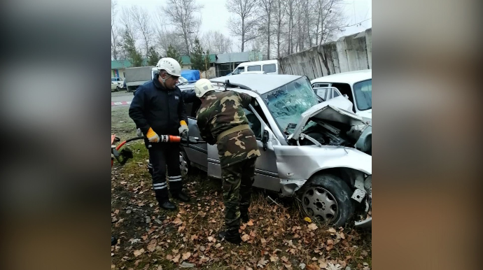 Qəzalarda təhlükədə olanlar necə xilas edilməlidir? - FOTO  