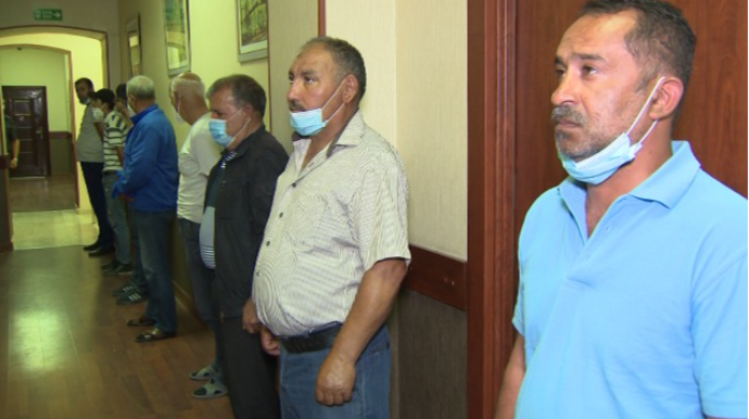 Bakıda karantini pozub domino oynayanlar həbs edildi - FOTO  - VİDEO