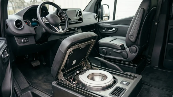 Çin şirkəti avtomobildə unitaz sistemini patentləşdirib - RƏSMİ 