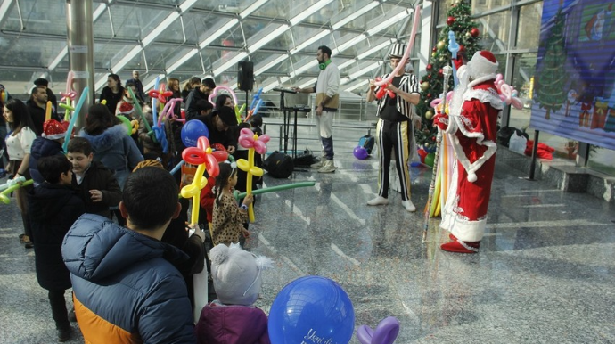 Metropolitendə sərnişinlər üçün bayram proqramları təşkil ediləcək  - FOTO