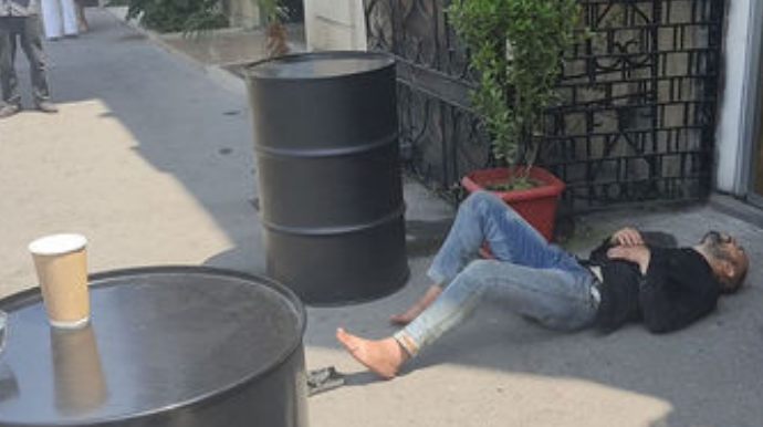 Bakıda velosipedi qaçırmaq istəyən şəxsi  avtomobil vurdu  - FOTO