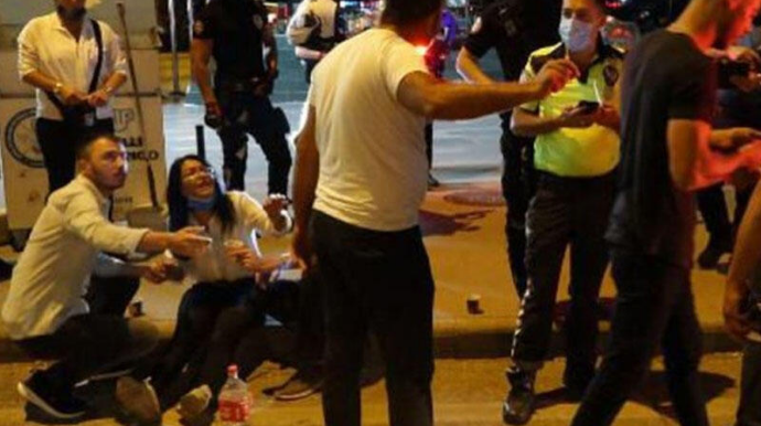 Sərxoş sürücü bulvarda dəhşət yaşatdı - Beş avtomobili əzdi   - FOTO