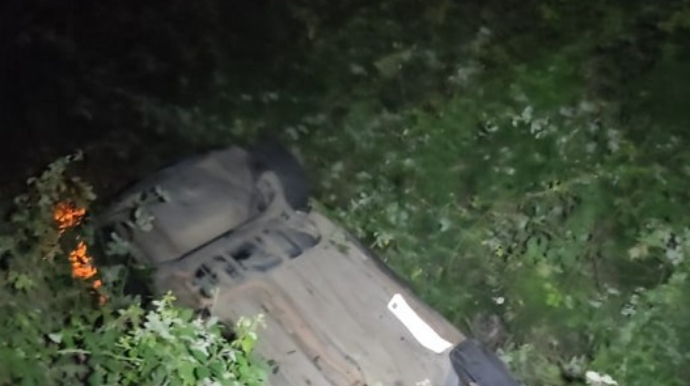 Lənkəranda 17 yaşlı gənc avtomobili kanala aşırdı, xəsarət alanlar var