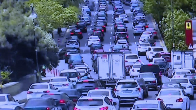 Bakıda tıxacı belə azaltmaq olar - Ekspert AÇIQLADI 